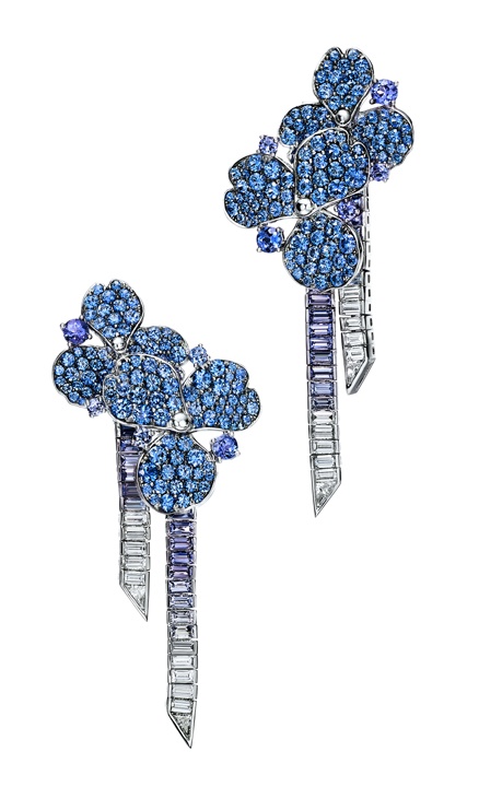 Earrings in platinum with baguette and round sapphires, baguette and round tanzanites and baguette diamonds.