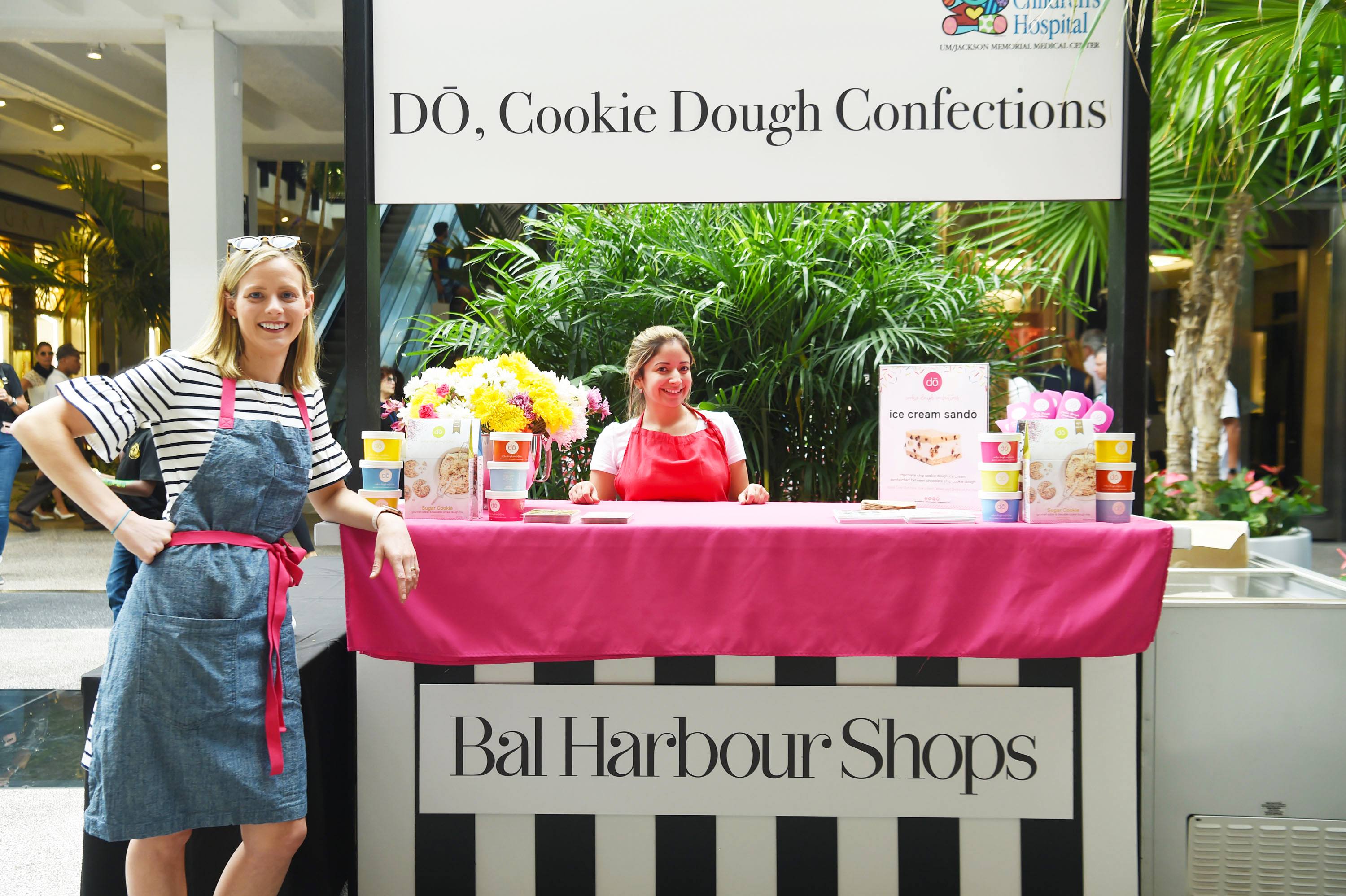 DŌ, Cookie Dough Confections featured their signature Ice Cream SanDŌwich throughout both days of the event