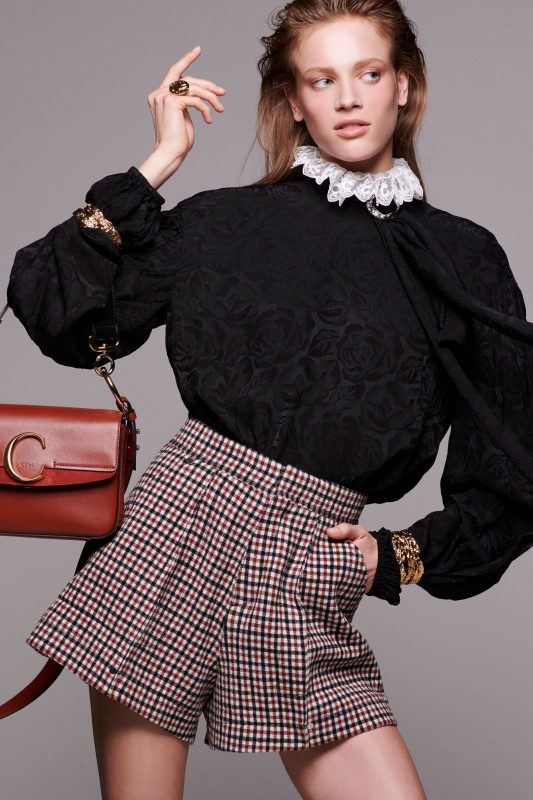 A plaid look from the Chloé Pre-Fall 2019 collection.