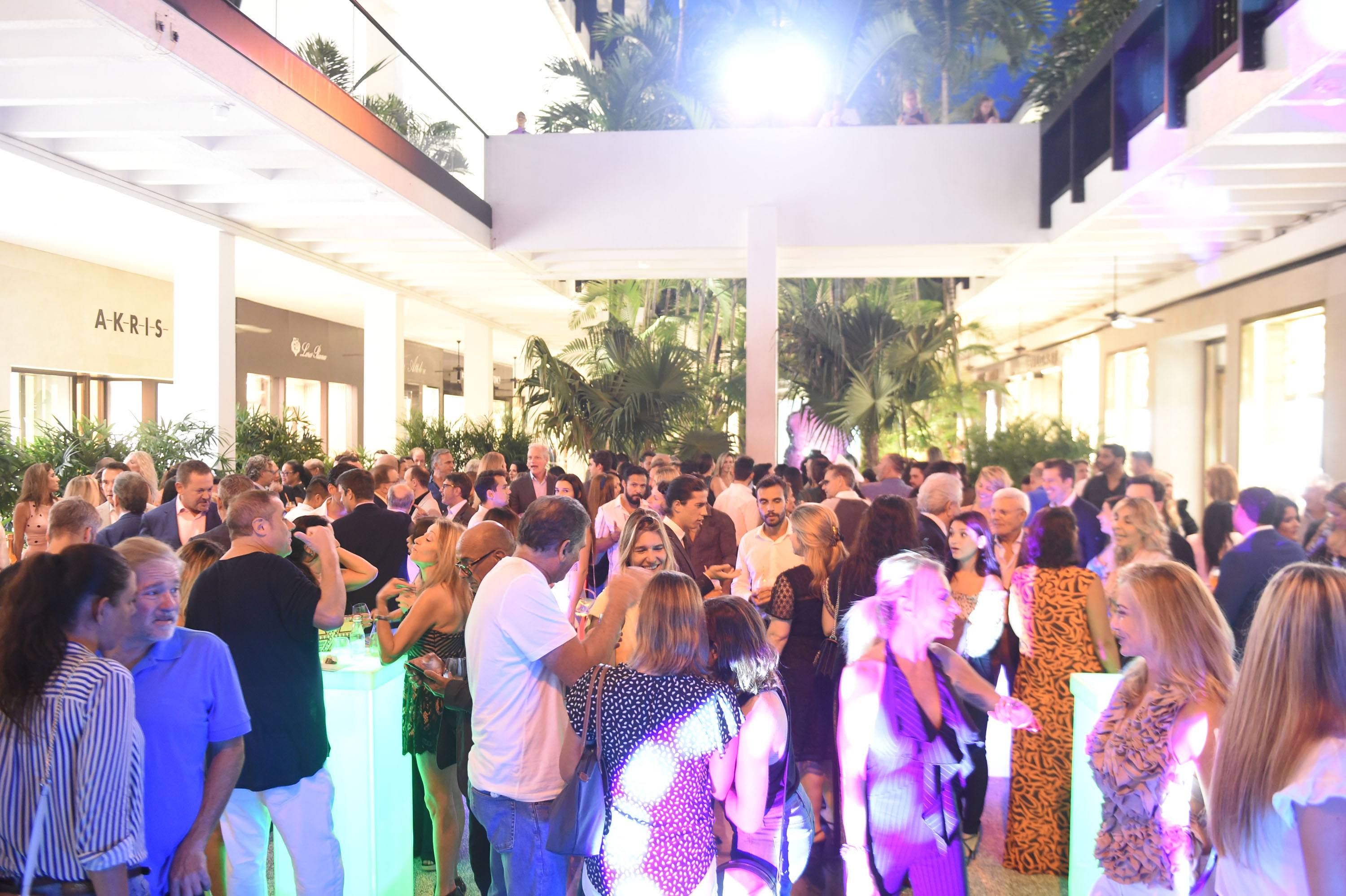 2nd Annual Italy in Miami kick-off cocktail reception was hosted in the Center Courtyard at Bal Harbour Shops