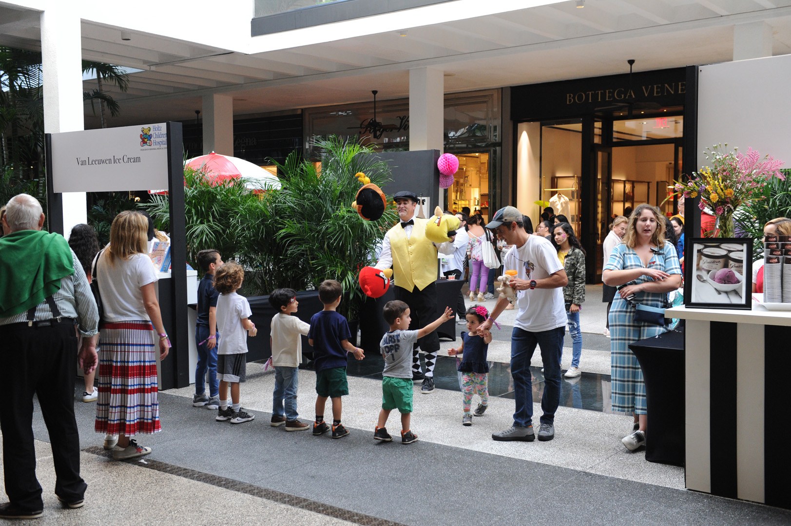 Guests enjoying the center courtyard activations and ice cream booths during ICE CREAM WE LOVE 2020