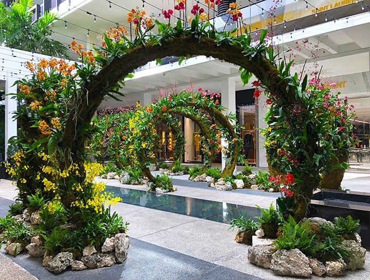 #MoongatesBHS was comprised of thousands of multicolored orchids that was showcased in the center courtyard of Bal Harbour Shops.