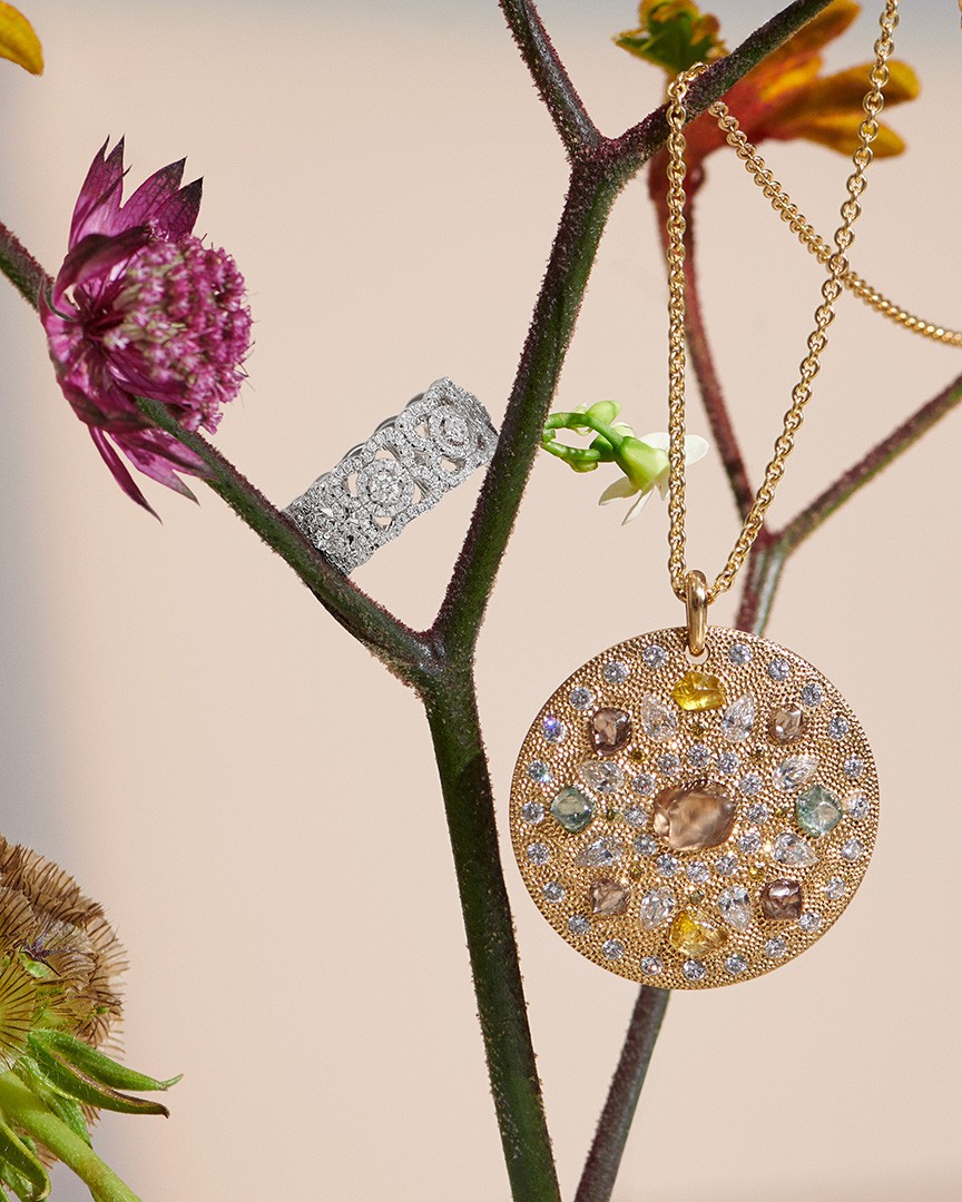 Talisman Spring medal and high Jewellery ring