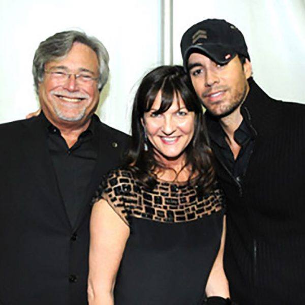 Micky and Madeleine Arison and Enrique Iglesias