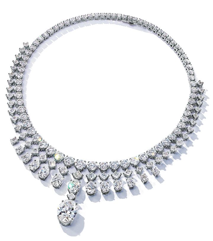 Clara Necklace in platinum with an oval diamond of over 11 carats and mixed-cut diamonds of over 65 carats from the Extraordinary Tiffany 2020 High Jewelry Collection.