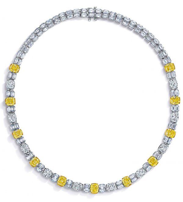 Golden Star necklace in platinum and 18k yellow gold with Fancy Intense Yellow diamonds and white diamonds from the Extraordinary Tiffany 2020 High Jewelry Collection.