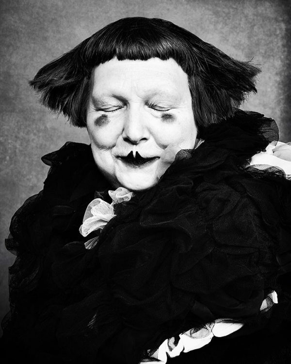 Portrait of iconic fashion editor Lynn Yaeger. Photographed by Ruven Afanador.