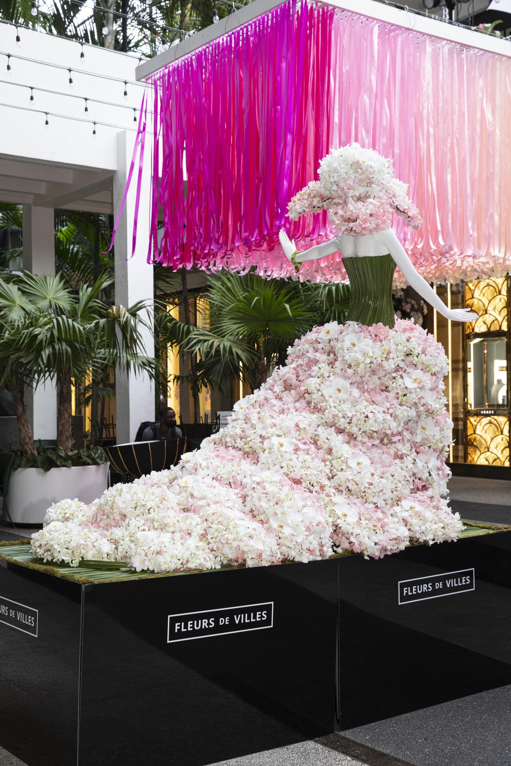 Bal Harbour Shops Mannequin Created by Sandra de Ovando. Photo by Theodora Richter