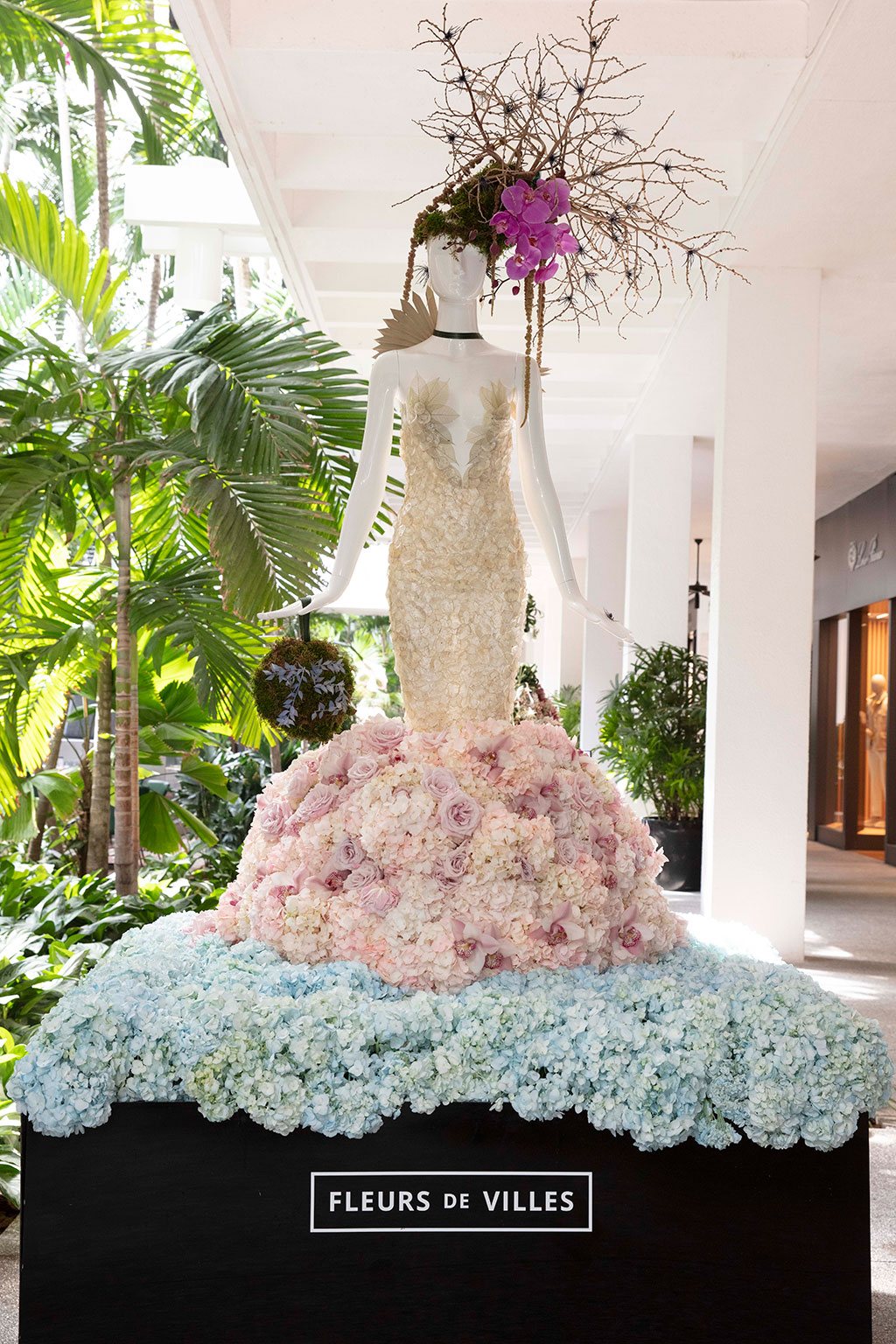 Bal Harbour Village Mannequin Created by DVINE Creations. Photo by Theodora Richter