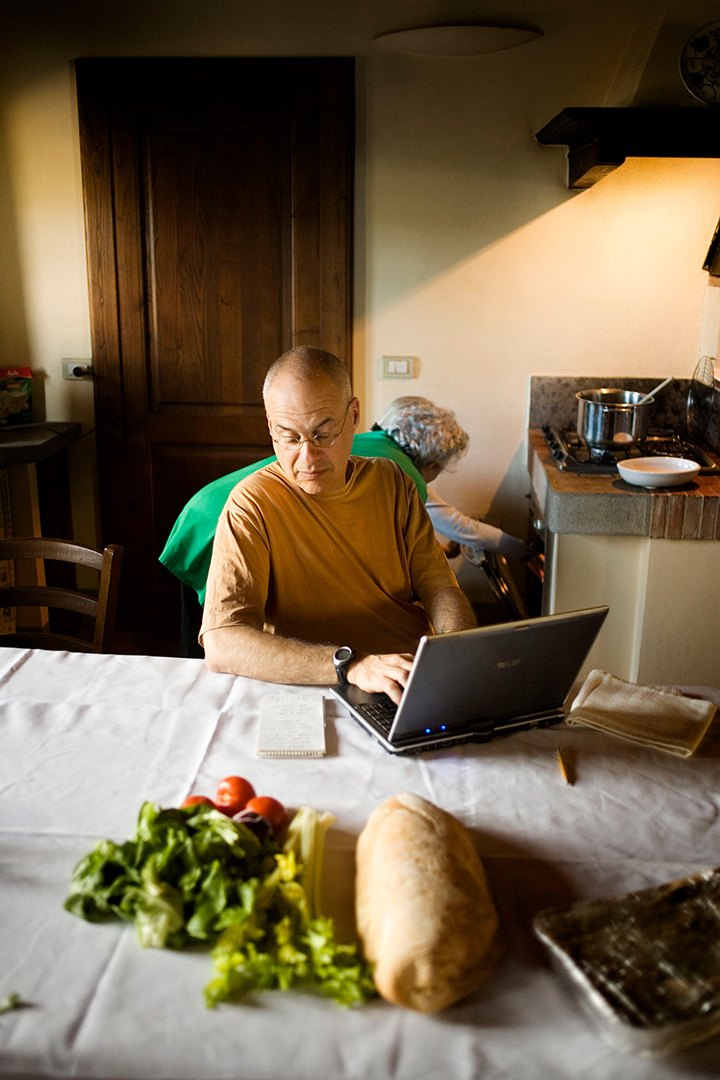 Bittman in the Tuscan kitchen of his friend Olga, who taught him how to make “the best vegetable soup ever.” We have the recipe at the end of this interview. Photo by Lorenzo Pesce/Contrasto/Redux.