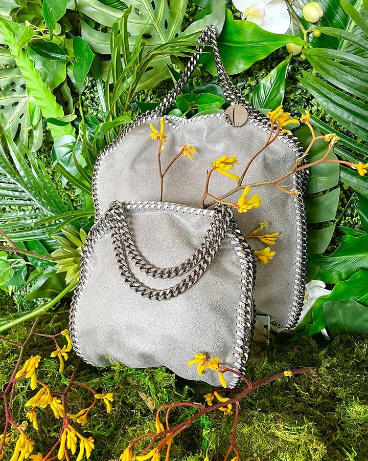 Stella McCartney grau Falabella bag with a diamond-cut chain