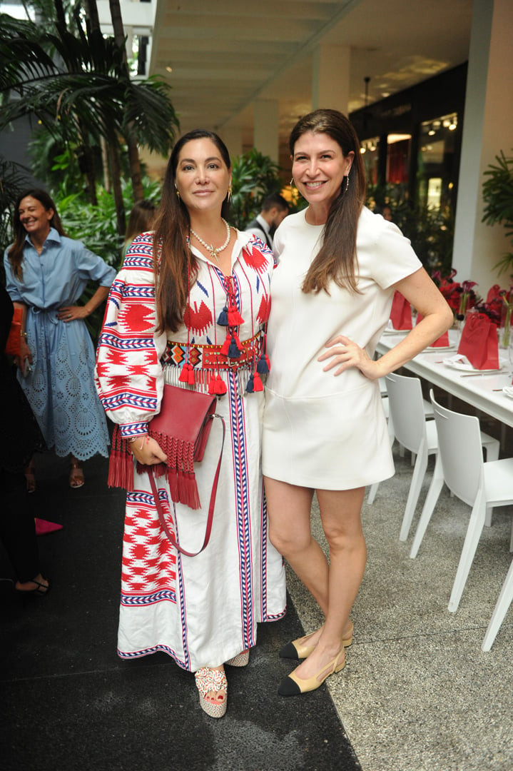 Soledad Lowe & Carolyn Travis pose for a photo