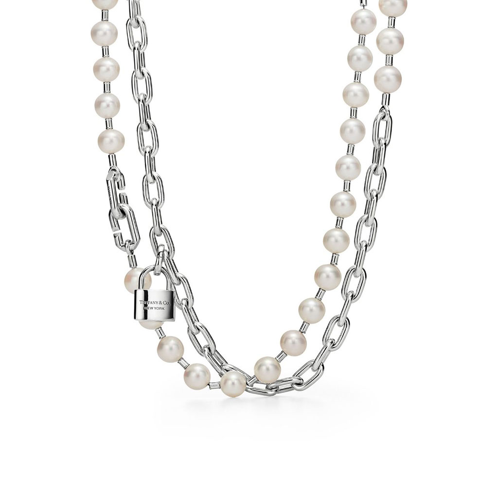 Silver and pearl chain necklace