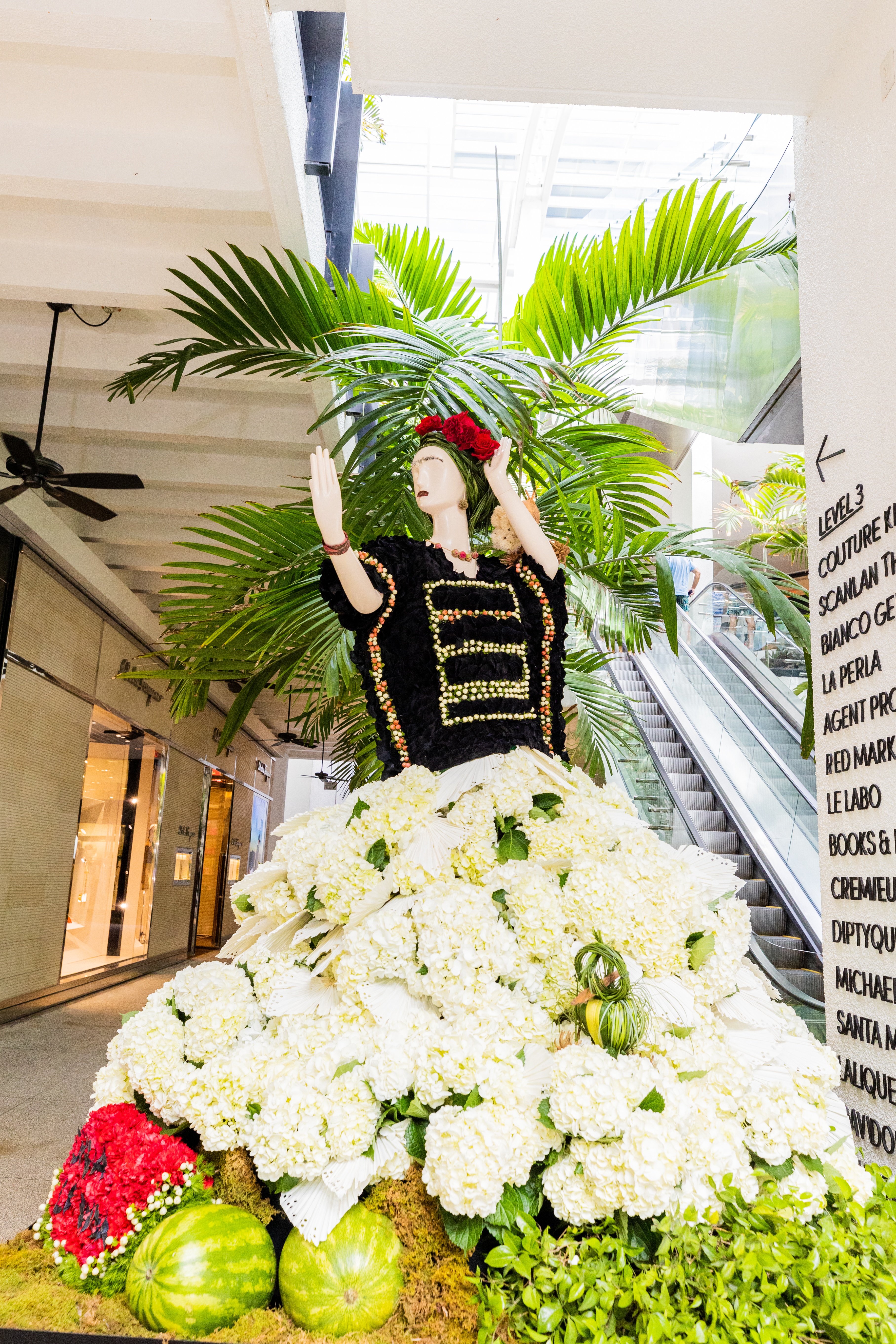 Floral mannequin inspired by Frida Kahlo