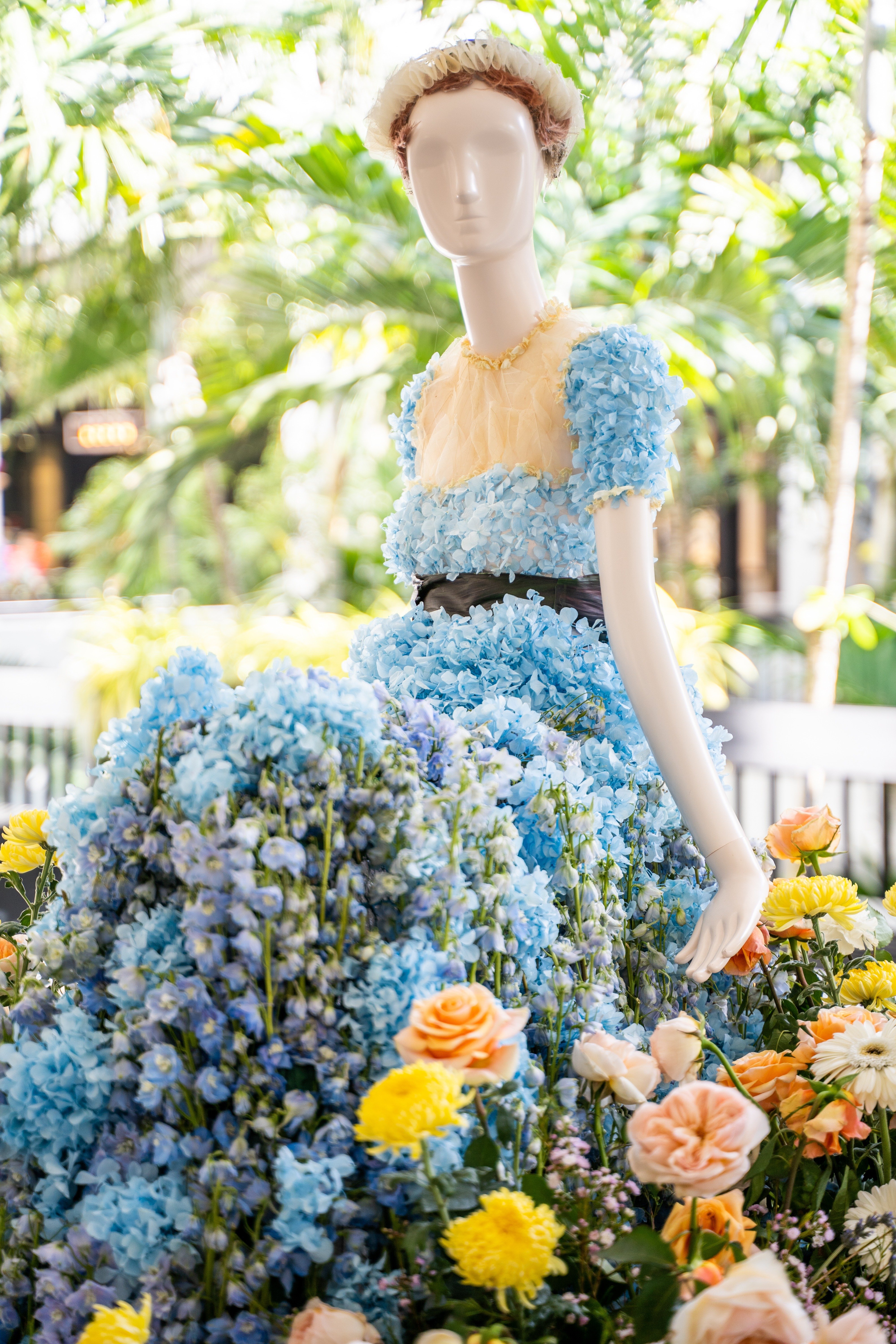 Floral mannequin inspired by Jane Austen
