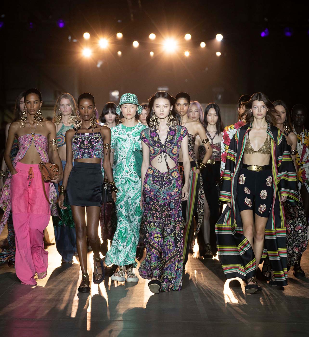 Models walking the Etro runway