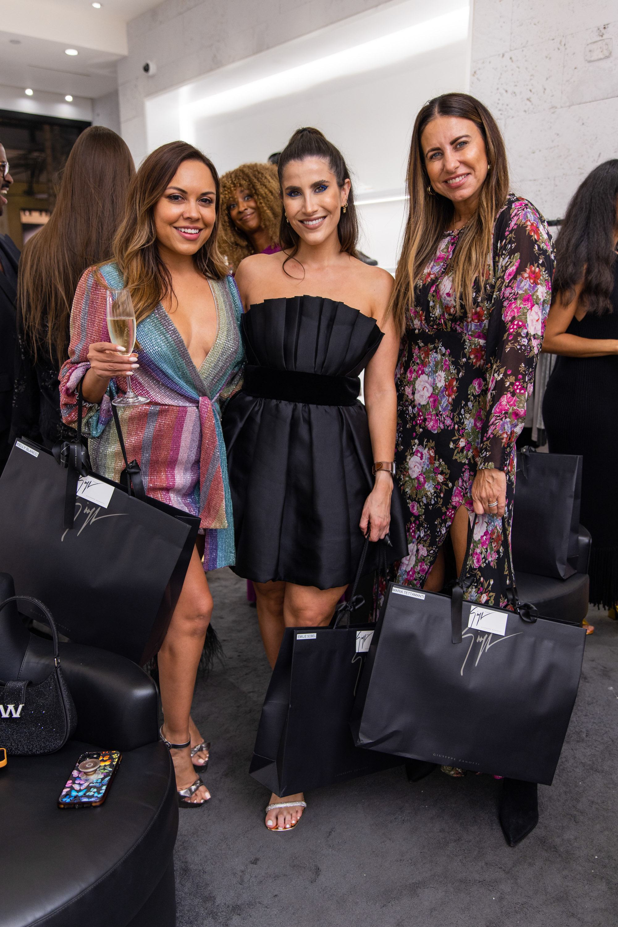 A variety of images showcasing Bal Harbour Shops’ Thanksharing Celebration event. Images include guests in attendance, table décor, and food featured at the event.