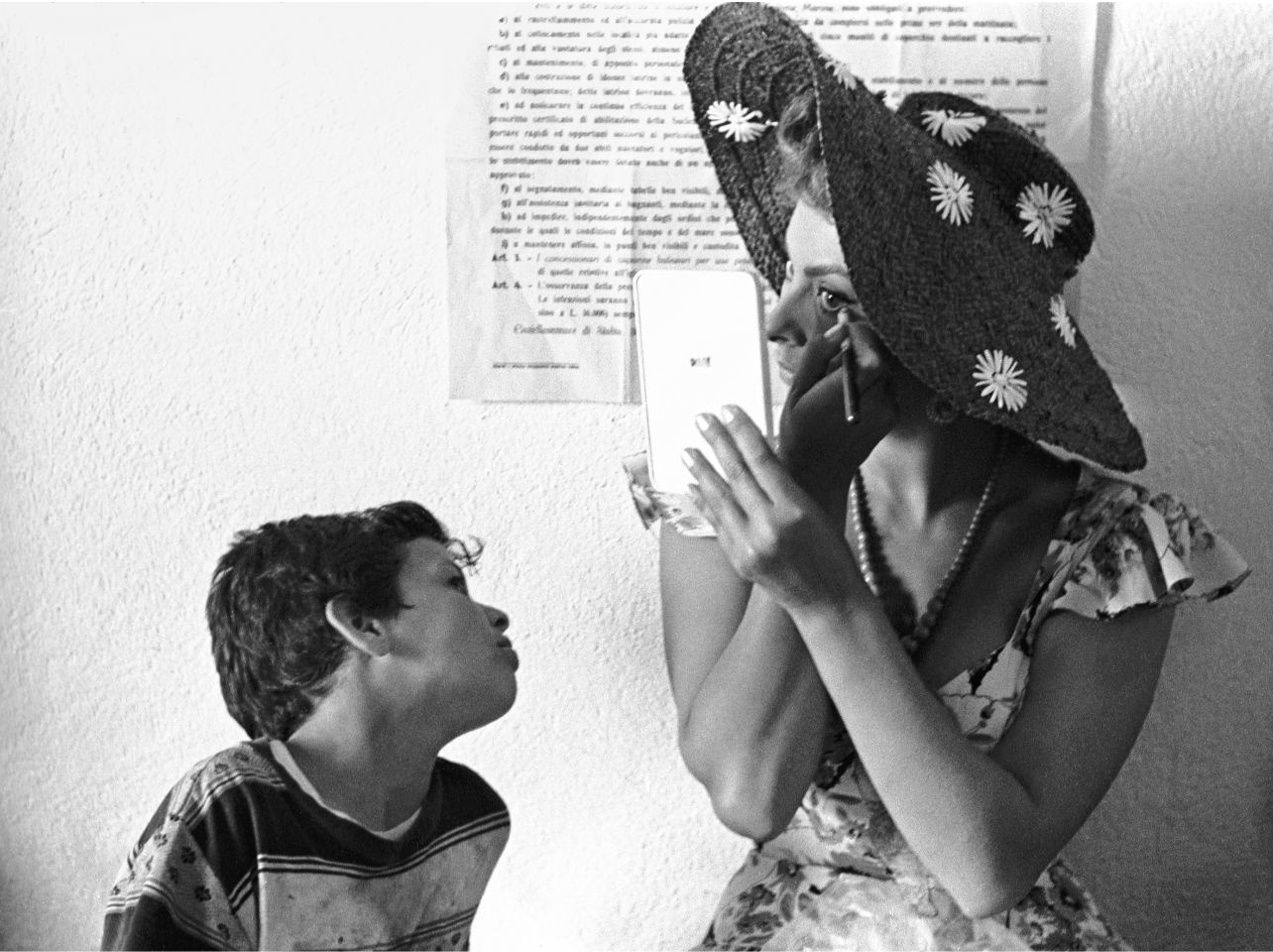 Black and white portrait of Sophia Loren in Pozzuoli