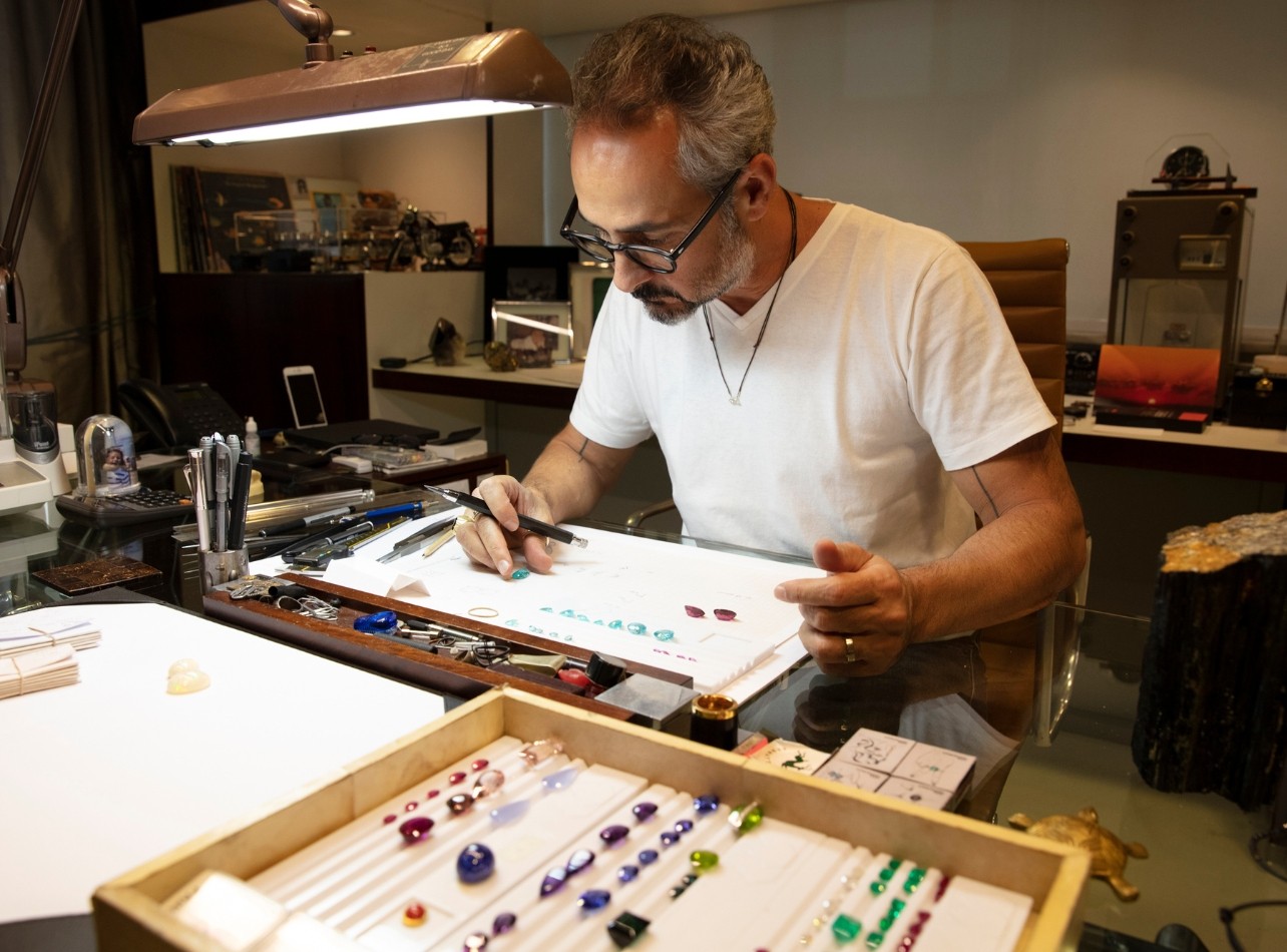 Portrait Ara Vartanian in his São Paolo, Brazil Atelier