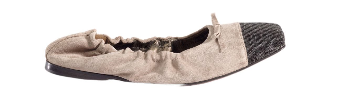 Brunello Cucinelli beige suede ballet flats with black textured toe