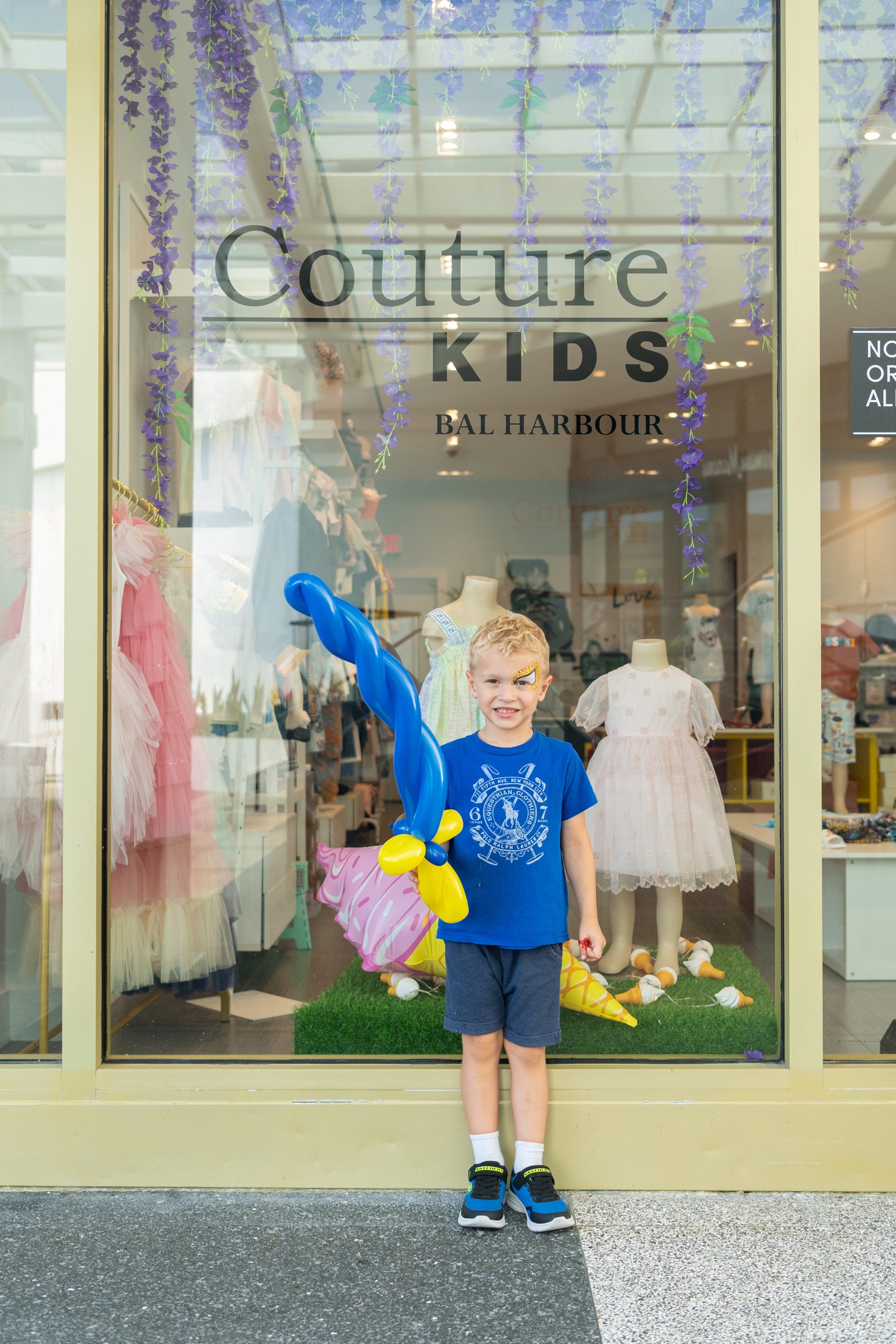 Children enjoyed custom balloon creations by Couture Kids
