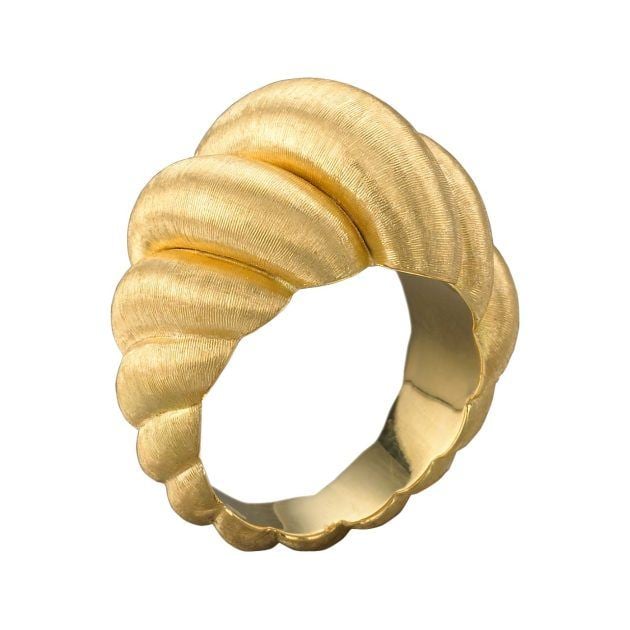 Buccellati yellow gold croissant ring