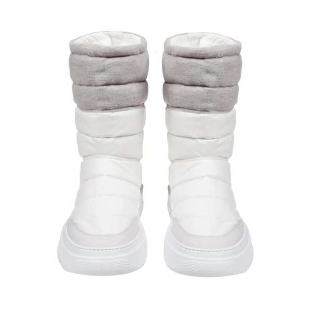 Eleventy white and grey quilted waterproof puffer moon boot