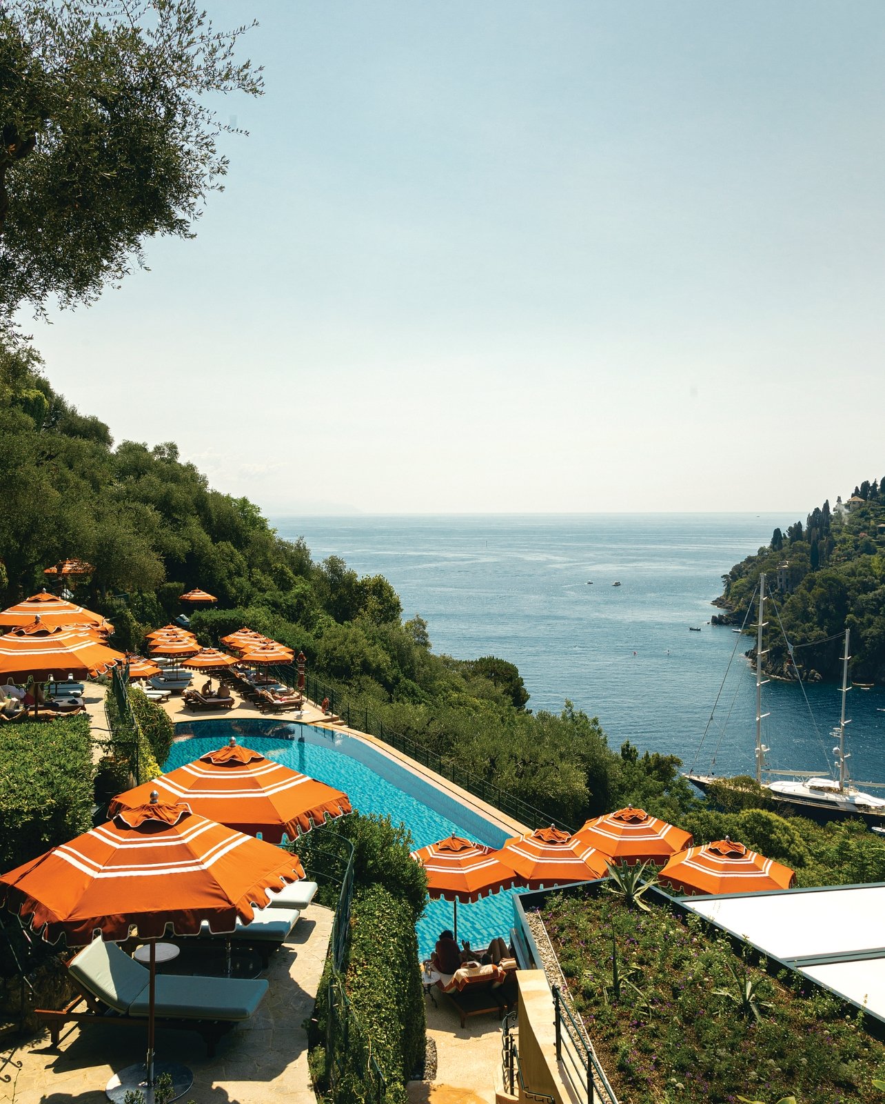 Image of the swimming pool at Splendido with the view of Portofino