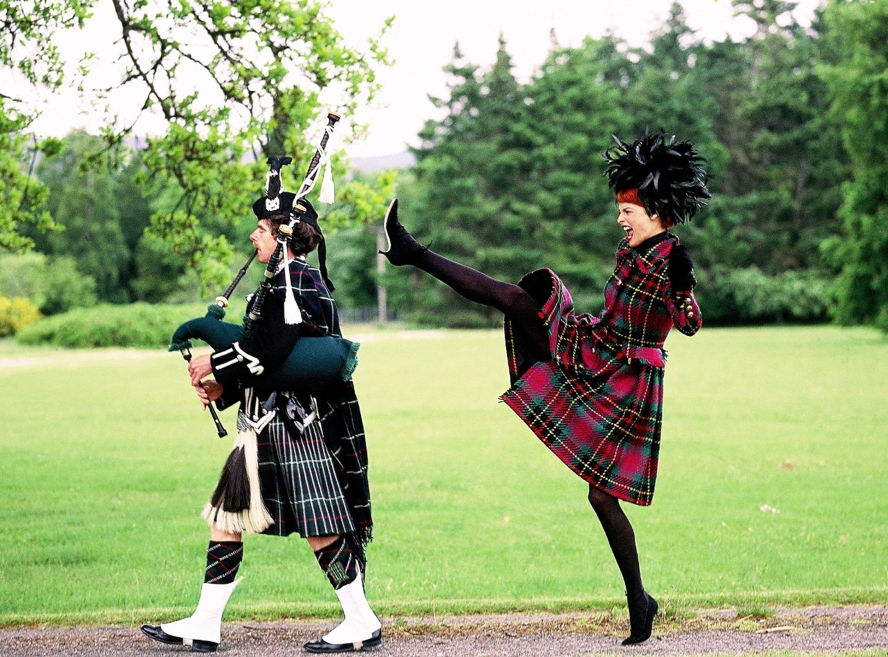 Portrait of Linda Evangelista in Scotland, Vogue, 1991