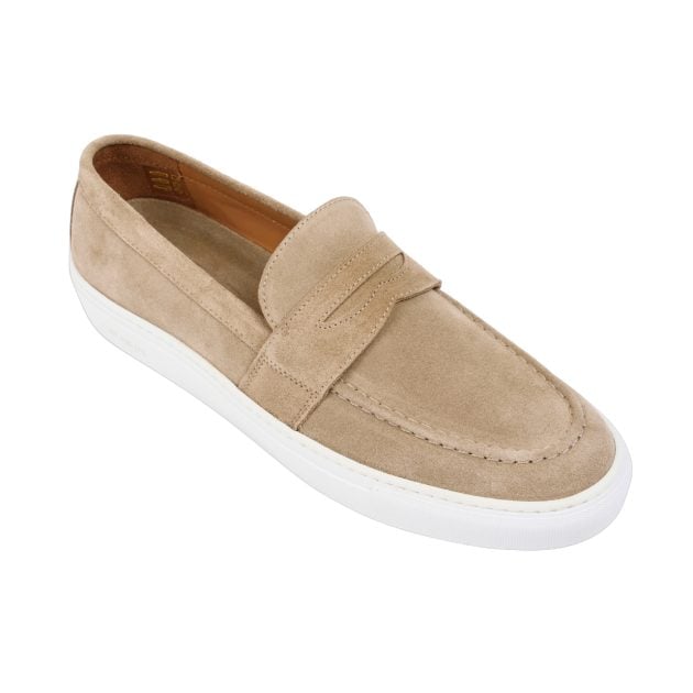 Cremieux suede tan loafers with white rubber soles and leather insoles