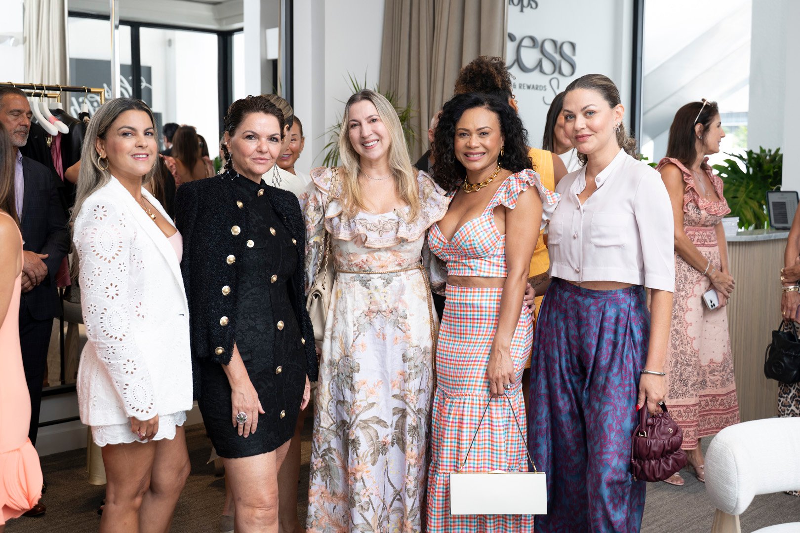 Fernanda Figueiredo, Simone Rolim, Flavia Pacheco, Silvia Kroth, Ana Lucia Pentz & Luryan Driggs