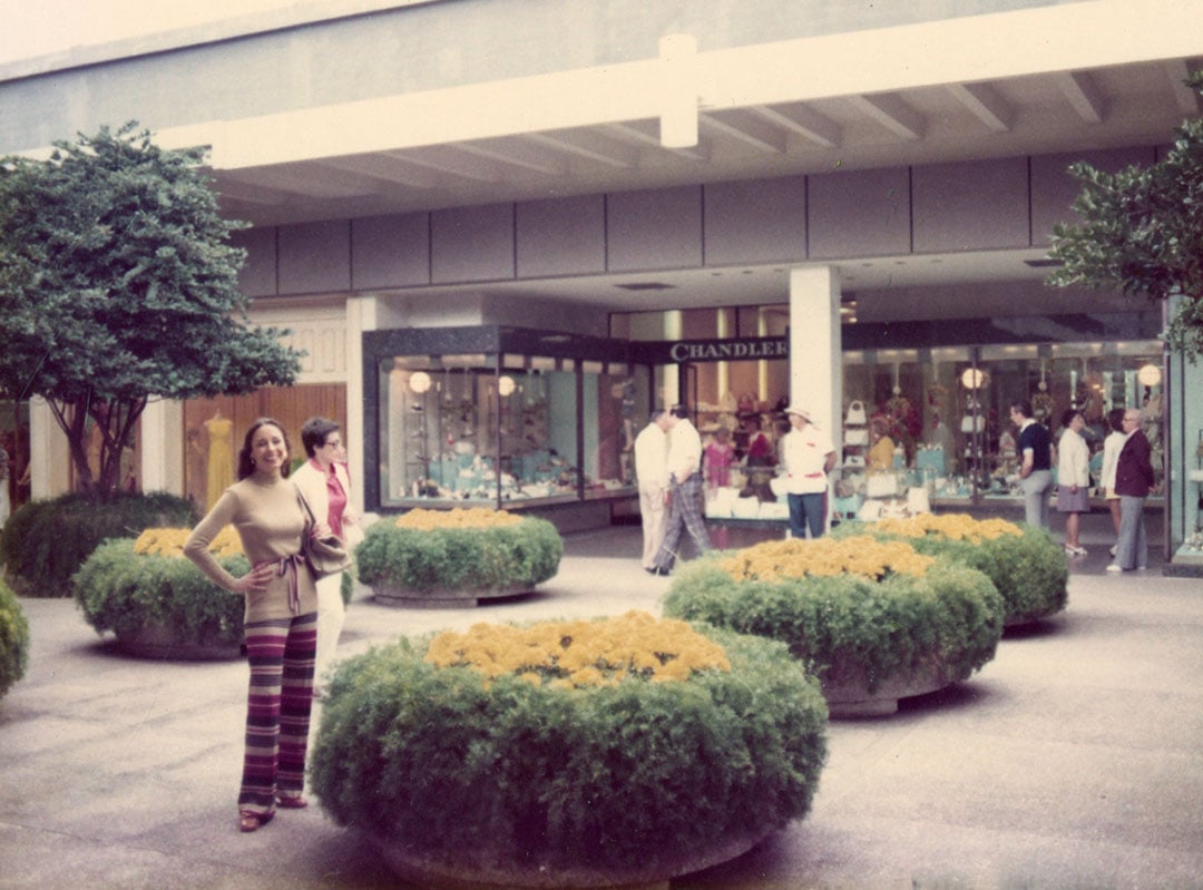 Bal Harbour Shops, C. 1970. Image courtesy of Bal Harbour Shops Archive Collection.