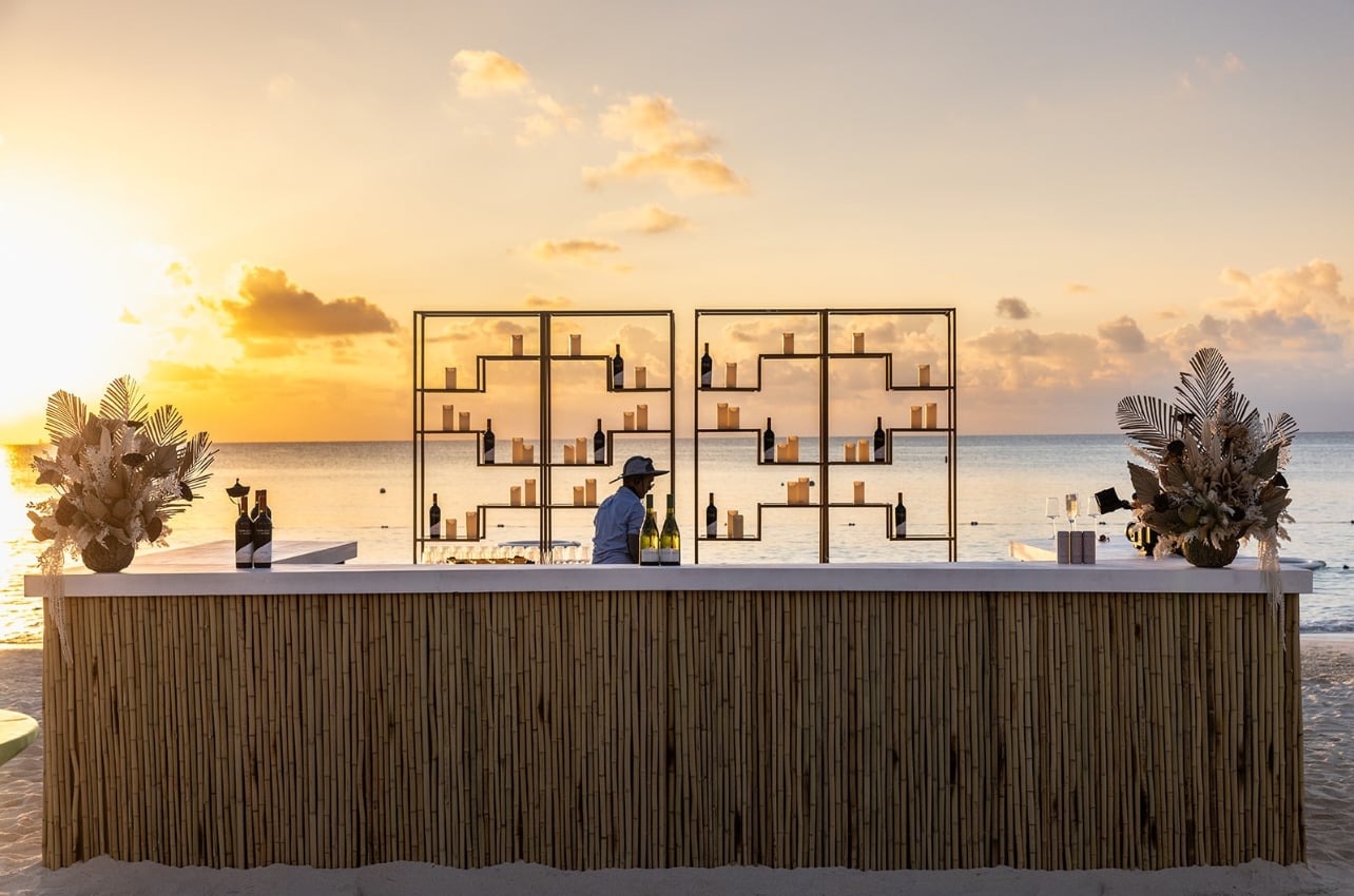 Cayman Cookout-beach bar