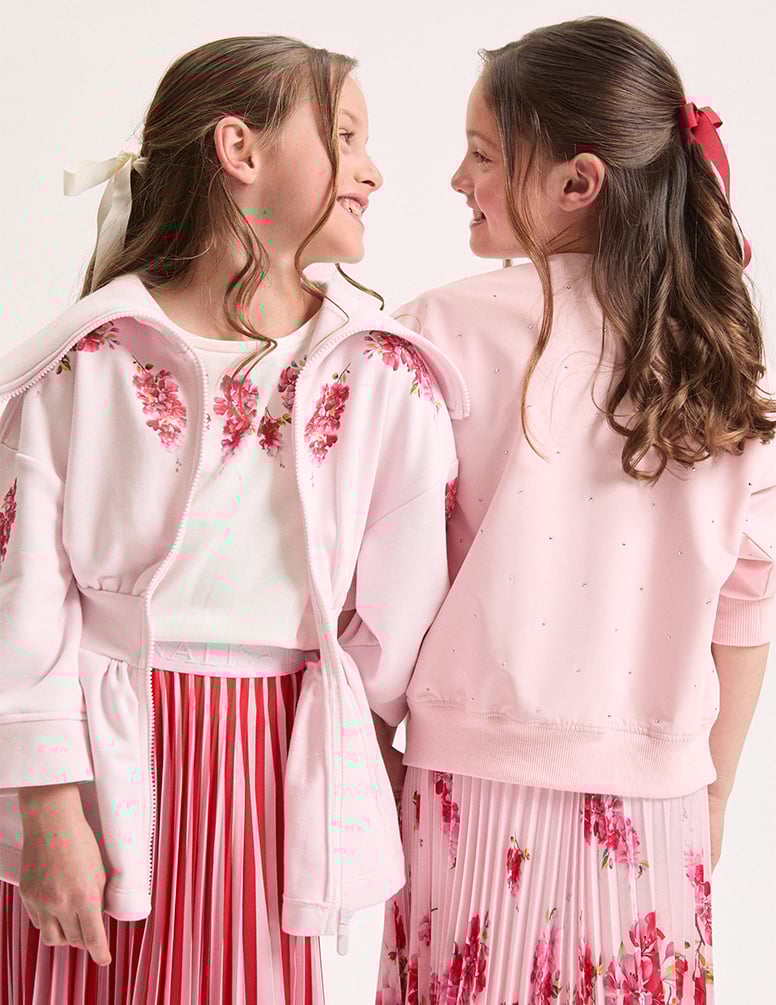 Model for one day at Monnalisa