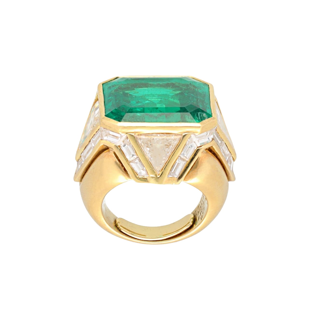 Bulgari emerald and diamond ring