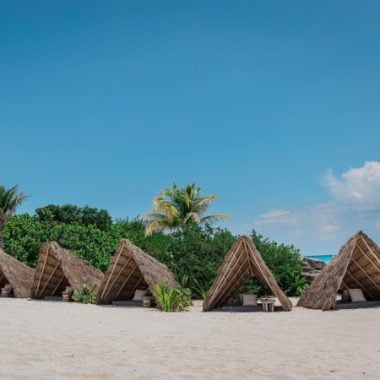 Enter the House of AïA