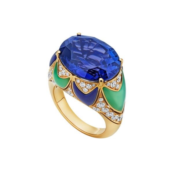 Bulgari High Jewelry ring in yellow gold with a carved oval tanzanite, diamonds, lapis lazuli, and chrysoprase