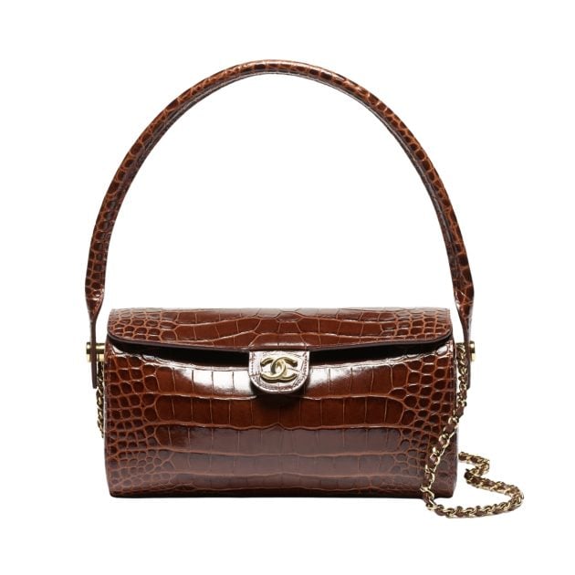 Chanel clutch with chain