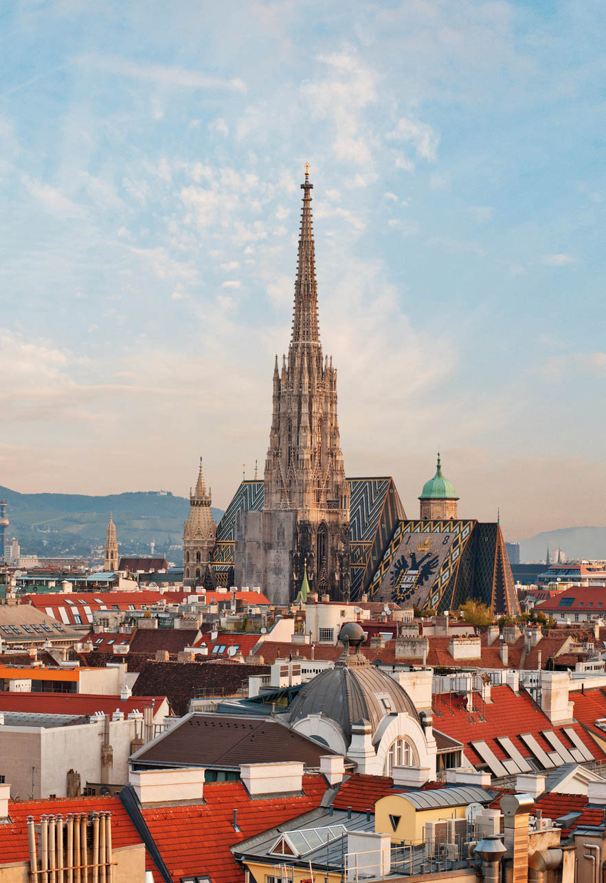 Exterior shot of the cathedral in Vienna